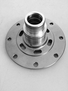 Axle hub